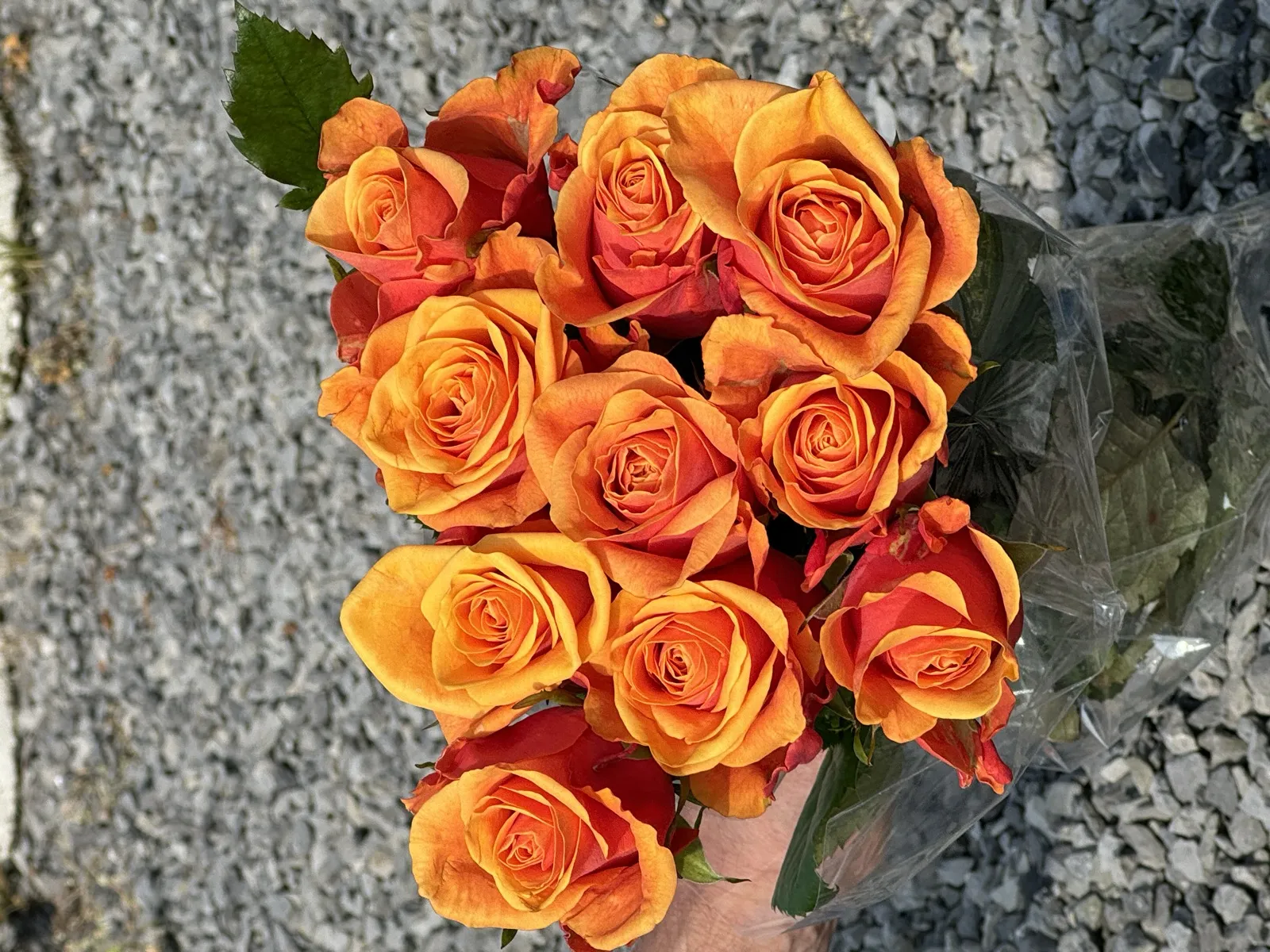 Boeket Zonsondergang Rozen in gloeiend oranje en goud
